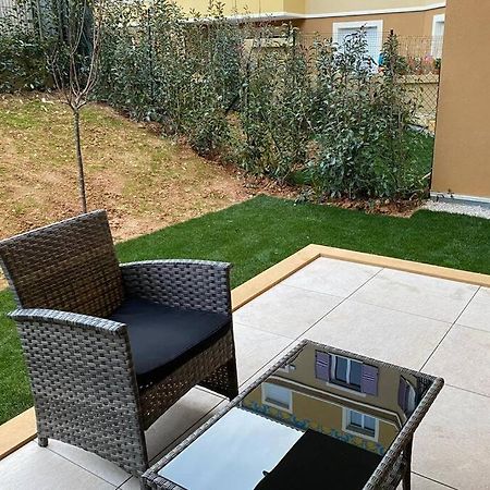 Deux Pieces Moderne Et Chaleureux Apartment Сен-Лоран-дю-Вар Екстериор снимка
