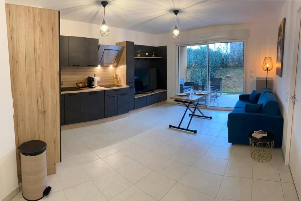 Deux Pieces Moderne Et Chaleureux Apartment Сен-Лоран-дю-Вар Екстериор снимка